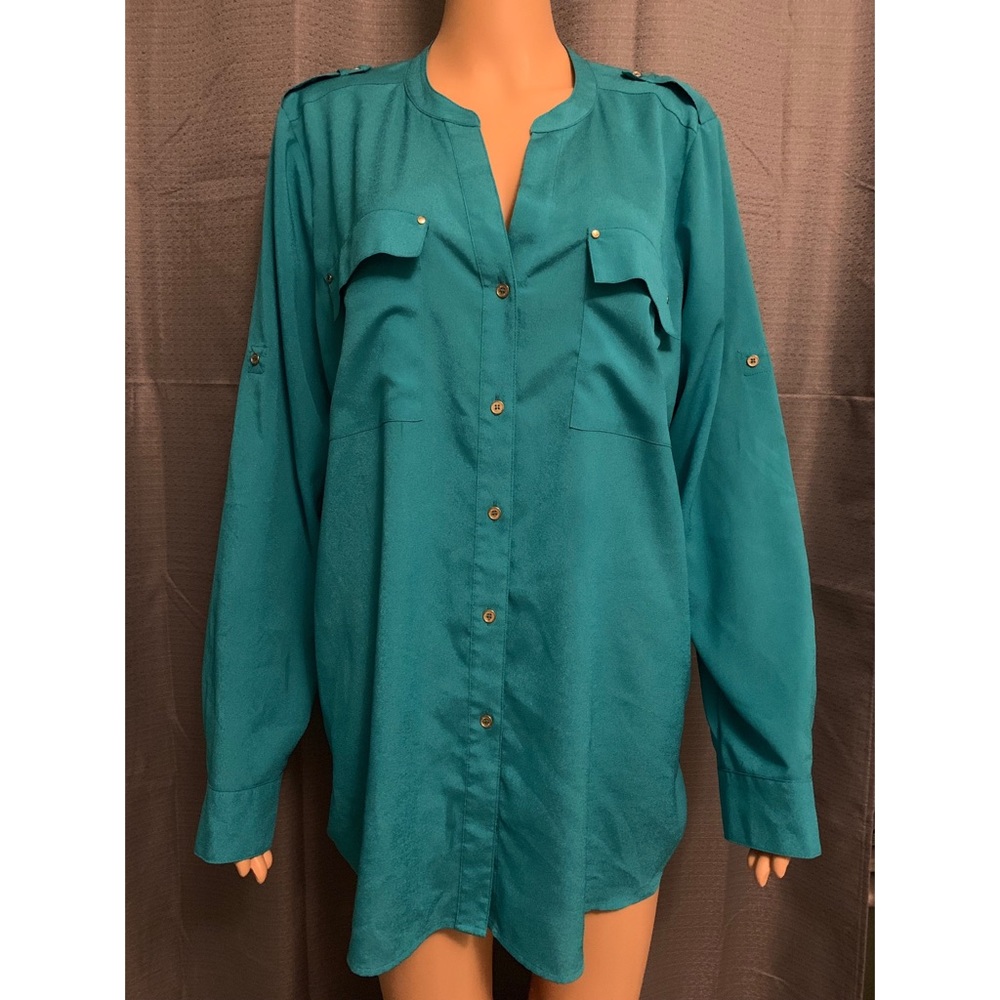 Calvin Klein top. Size XL.